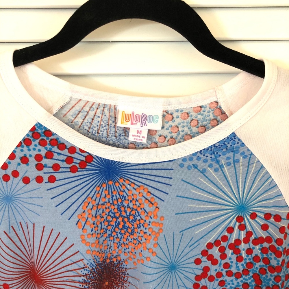 Lularoe Randy T - Picture 2 of 2